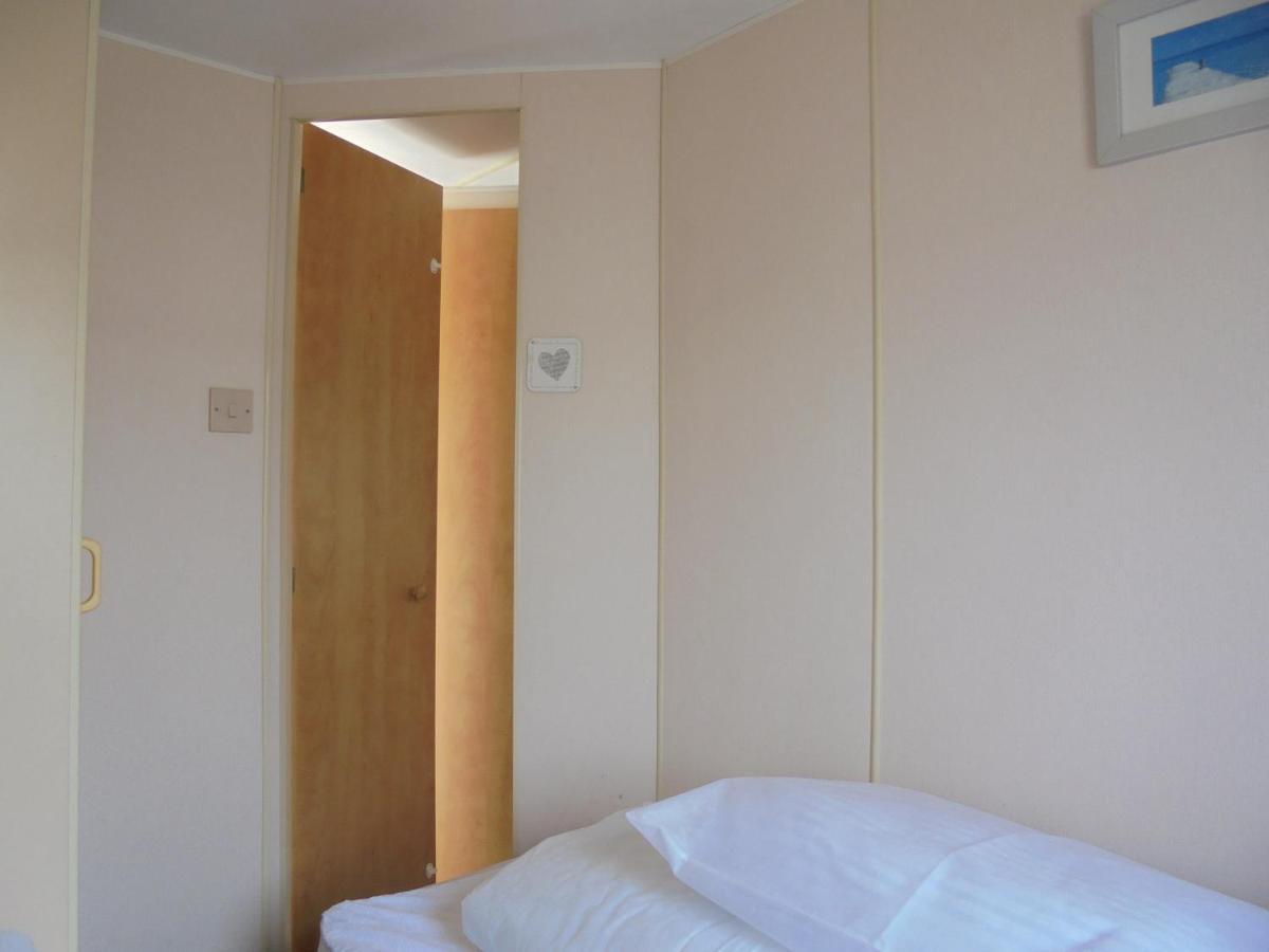 Golden Sands: Mirage Iiii:- 6 Berth, Access To The Beach Инголдмелс Экстерьер фото