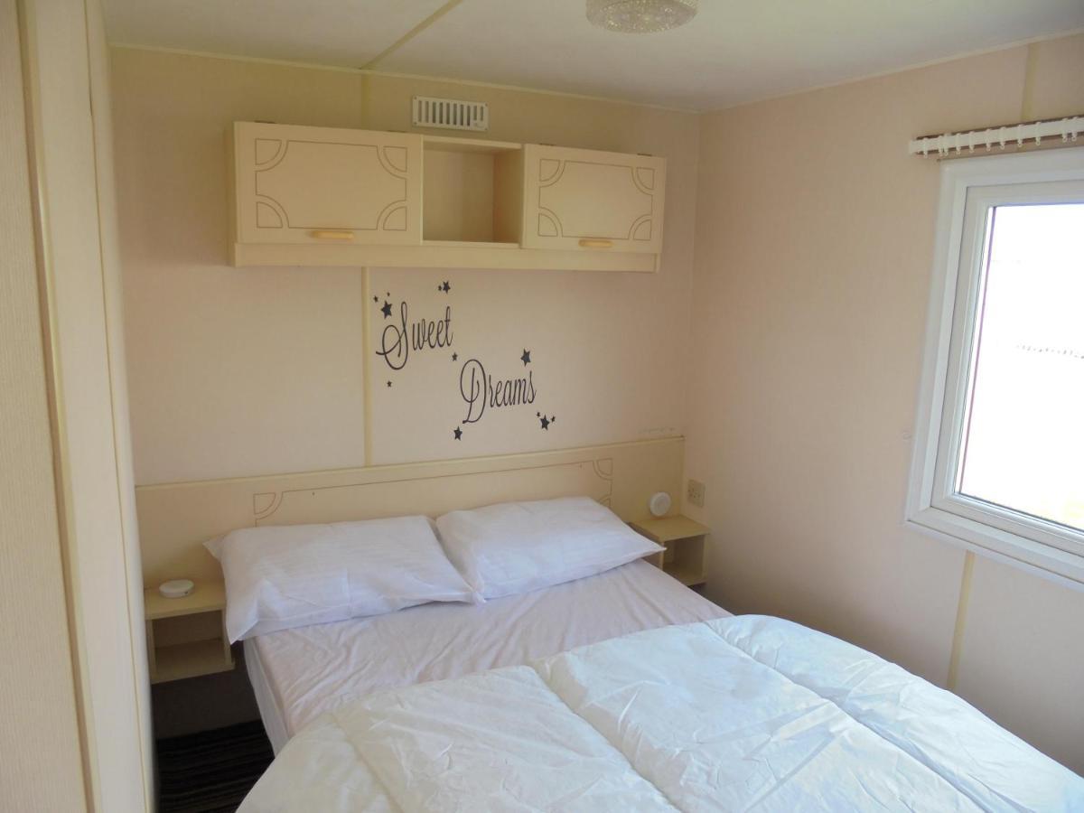 Golden Sands: Mirage Iiii:- 6 Berth, Access To The Beach Инголдмелс Экстерьер фото